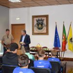 O CONCELHO RECEBEU A VISITA DE UMA EQUIPA DE JOVENS ATLETAS DA ESCOLA DE FUTEBOL FURACÃO DE TIJUCAS SC - BRASIL Nome do